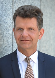 Frank Speckmann, Mitglied der Geschäftsleitung der Deutschen Leasing AG, Geschäftsfeld Sparkassen und Mittelstand